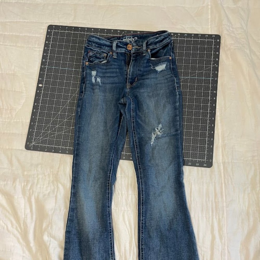 Edgely High Rise Flare Distressed Size 0 Reg